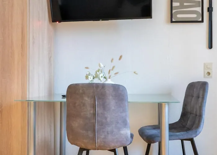 Quiet - 2 Single Beds - - Netflix *